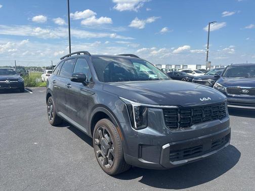 Gravity Gray 2024 Kia Sorento EX