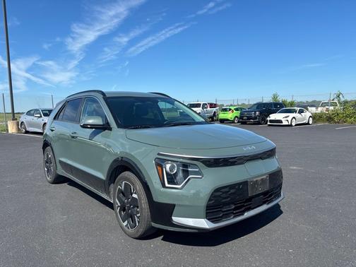 Cityscape Green 2023 Kia Niro EV Wind