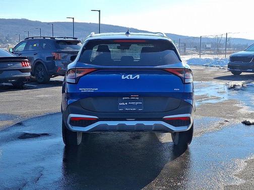 2025 Kia Sportage EX
