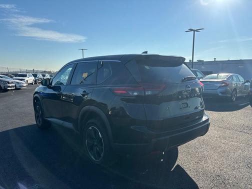 Super Black 2024 Nissan Rogue SV
