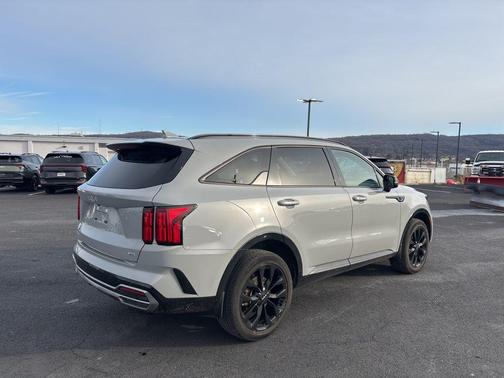 2023 Kia Sorento SX