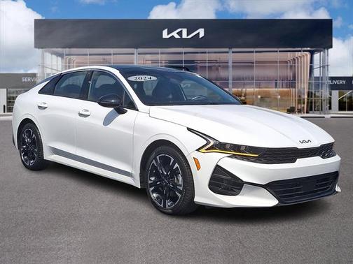 2024 Kia K5 GT-Line