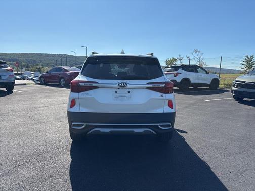 2021 Kia Seltos S