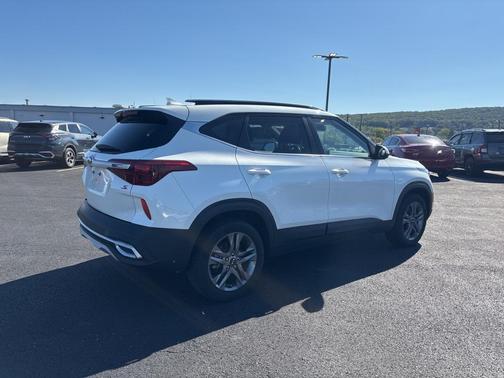 2021 Kia Seltos S