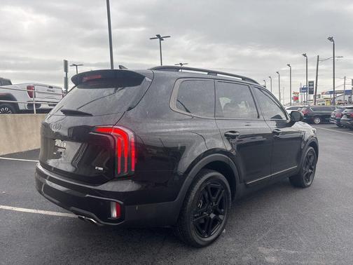 Ebony Black 2025 Kia Telluride SX X-Line