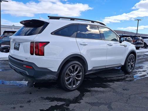 2023 Kia Sorento EX
