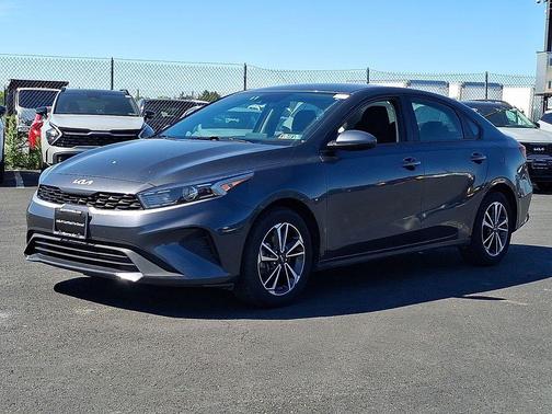 Gravity Gray 2024 Kia Forte LXS