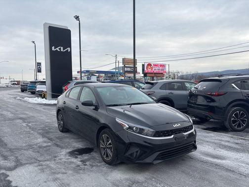 2023 Kia Forte LXS