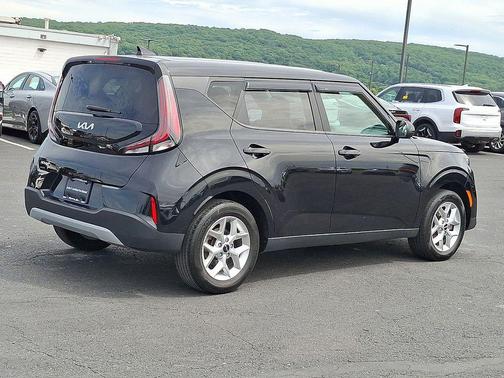 Fusion Black 2023 Kia Soul LX