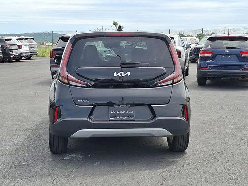 Fusion Black 2023 Kia Soul LX