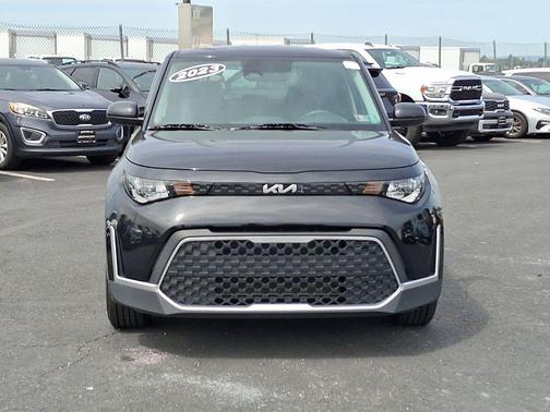 Fusion Black 2023 Kia Soul LX