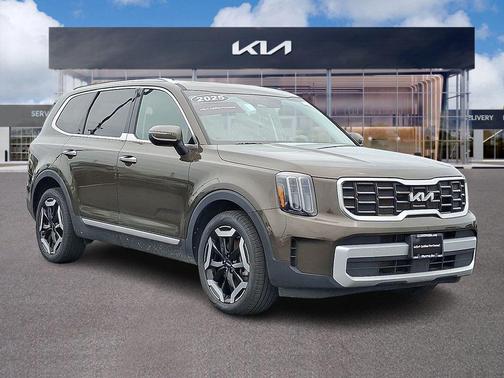 Dark Moss 2025 Kia Telluride S