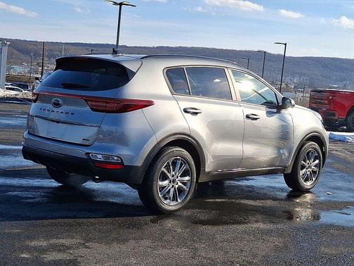 2022 Kia Sportage S