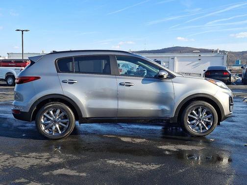2022 Kia Sportage S