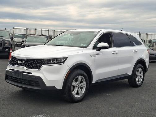 2022 Kia Sorento LX