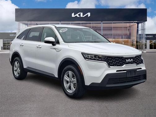 2022 Kia Sorento LX