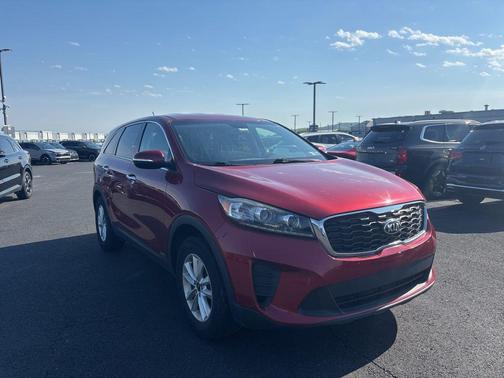Passion Red 2019 Kia Sorento LX