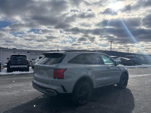 2023 Kia Sorento SX