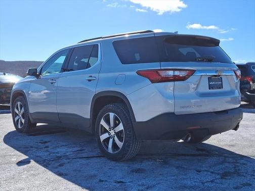 2021 Chevrolet Traverse LT Leather