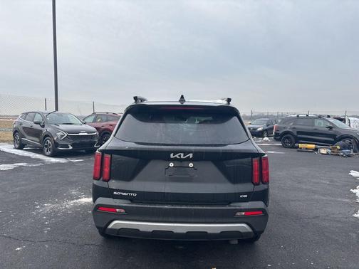 2023 Kia Sorento SX