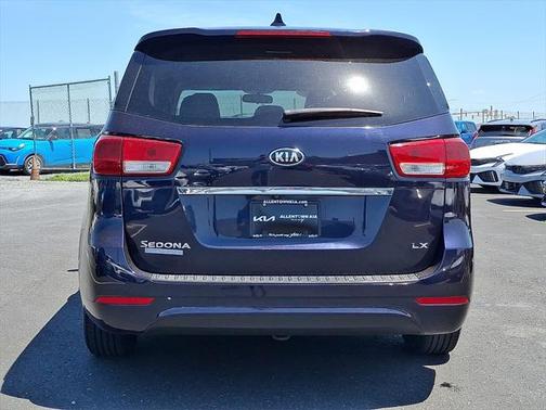 2018 Kia Sedona LX
