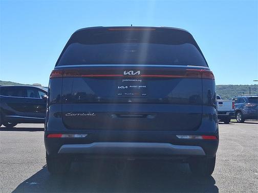 2022 Kia Carnival LXS
