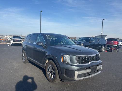 2023 Kia Telluride LX