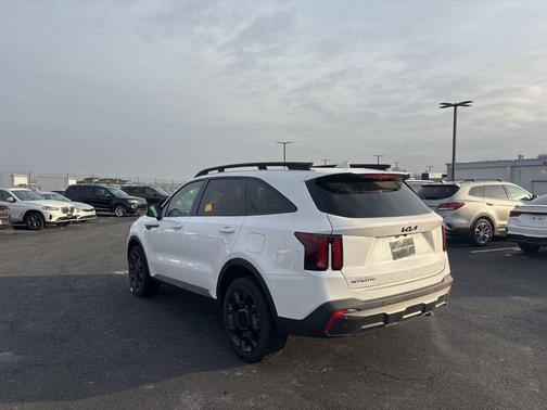 2025 Kia Sorento EX