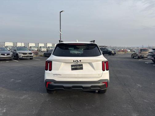 2025 Kia Sorento EX
