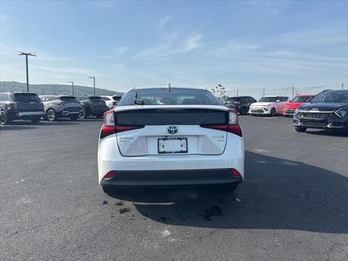 2021 Toyota Prius XLE