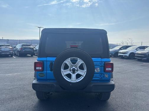 Hydro Blue Pearl Coat 2022 Jeep Wrangler Unlimited Sport