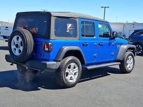 2022 Jeep Wrangler Unlimited Sport