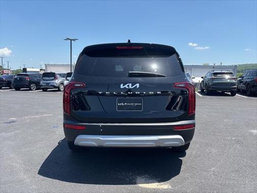 2022 Kia Telluride LX