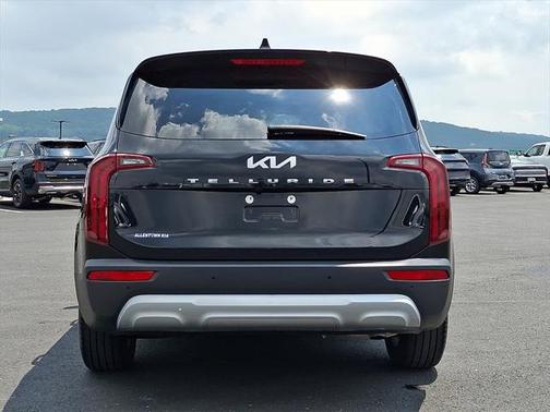 2022 Kia Telluride LX