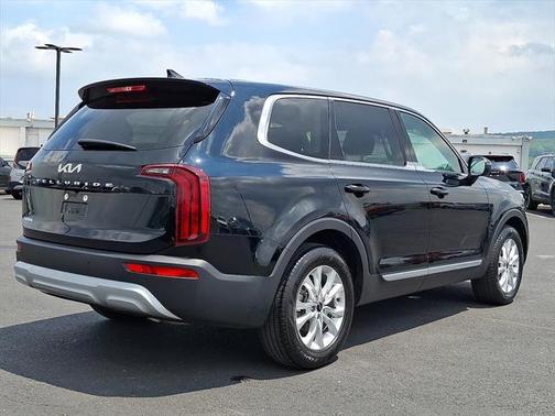 2022 Kia Telluride LX