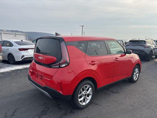 2024 Kia Soul LX