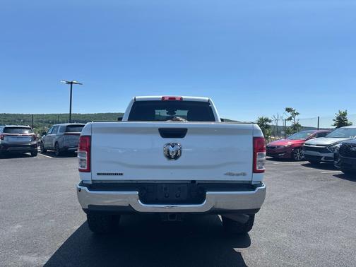 Bright White Clearcoat 2024 RAM 2500 Big Horn