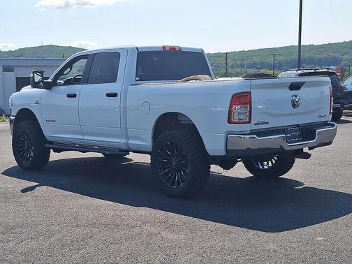 Bright White Clearcoat 2024 RAM 2500 Big Horn