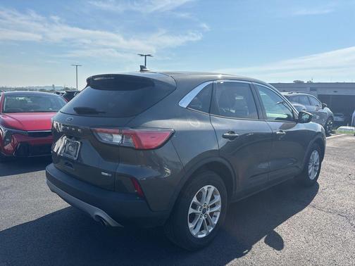 Magnetic 2020 Ford Escape SE