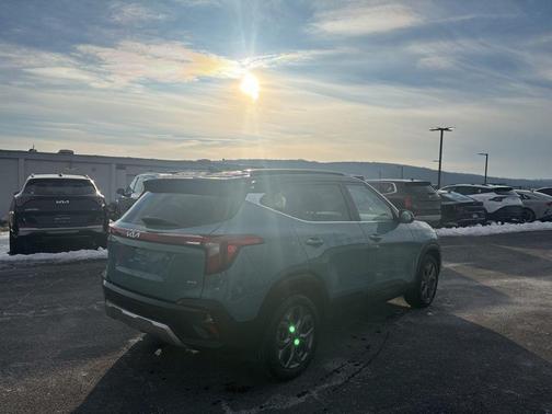 2024 Kia Seltos S