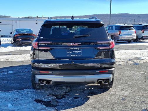 2025 GMC Acadia FWD Elevation