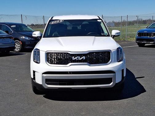 2023 Kia Telluride LX