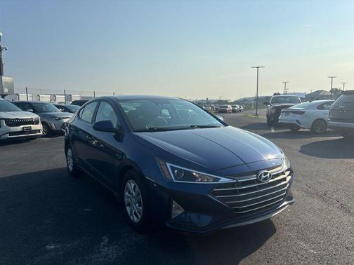 Lakeside Blue 2020 Hyundai ELANTRA SE