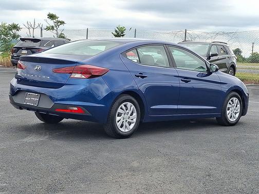 Lakeside Blue 2020 Hyundai ELANTRA SE