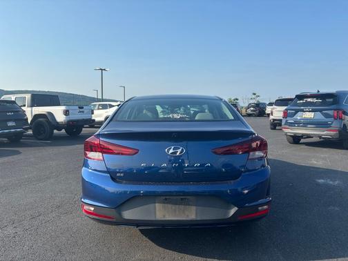 Lakeside Blue 2020 Hyundai ELANTRA SE