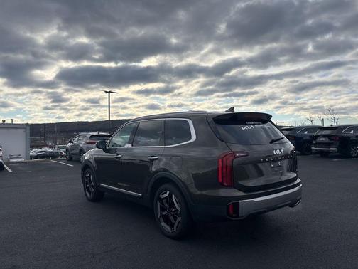 2025 Kia Telluride S