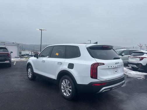 2022 Kia Telluride LX