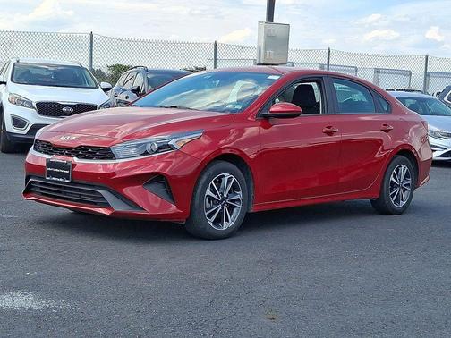 Currant Red 2024 Kia Forte LXS