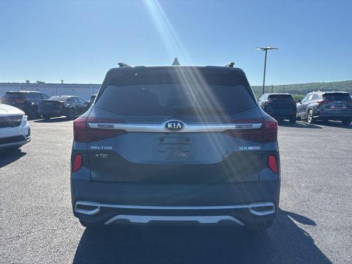 Gravity Gray 2021 Kia Seltos SX Turbo