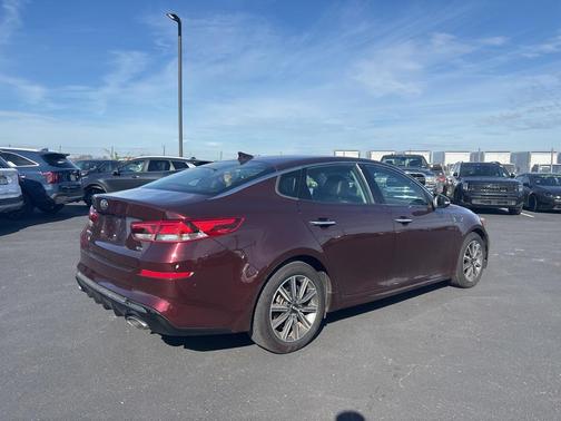 2019 Kia Optima EX